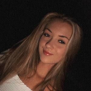 Meet your Posher, Alisha